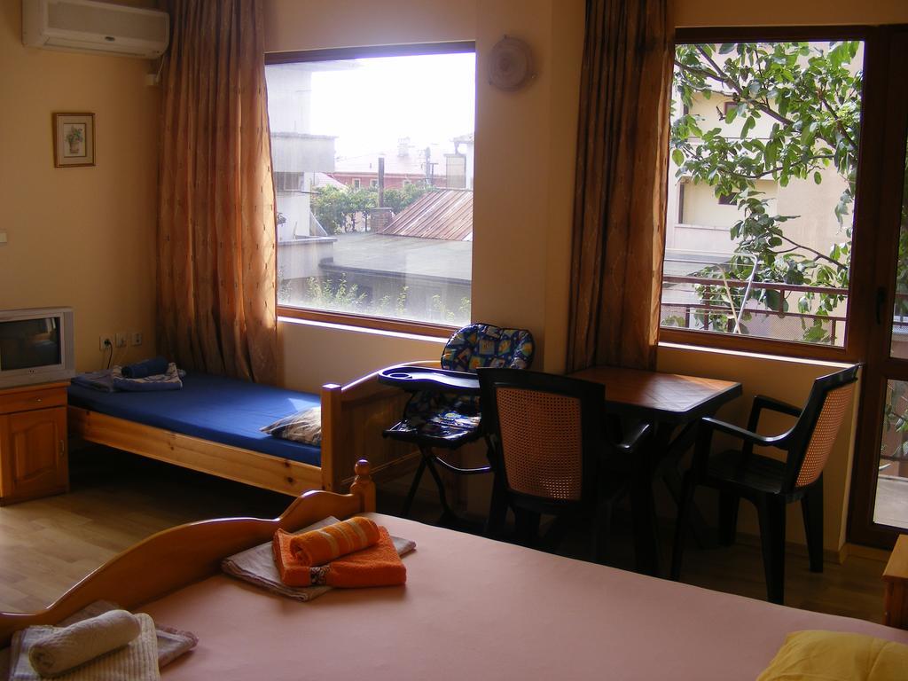 Guest House "Zora - Sarafovo" Burgas Luaran gambar