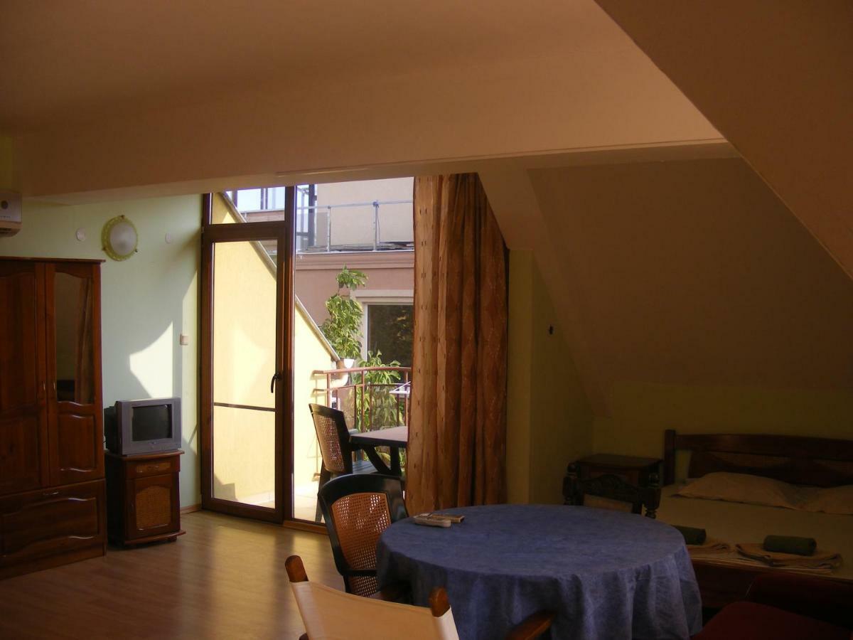 Guest House "Zora - Sarafovo" Burgas Luaran gambar